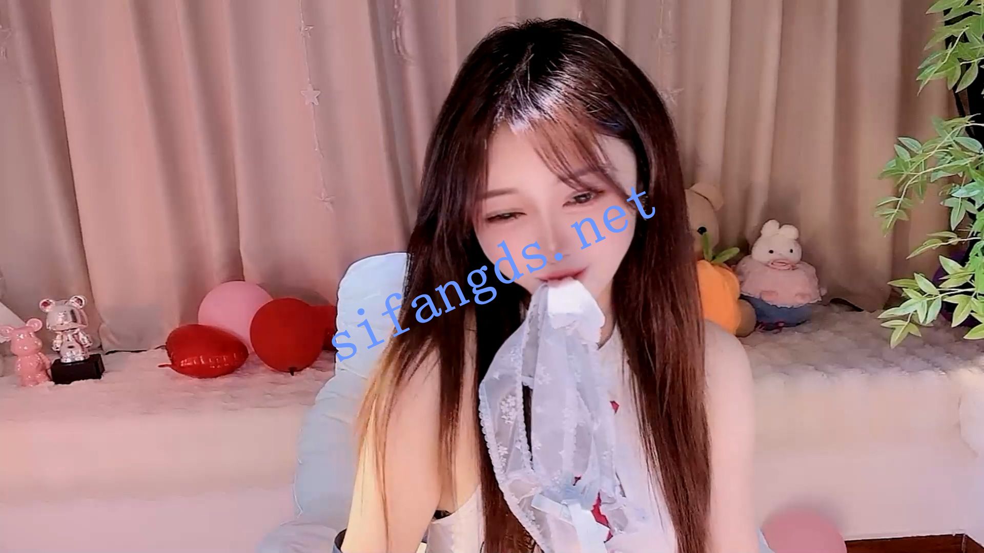 【Tang_bao】尤物御姐~激情裸舞诱惑~跳蛋狂震