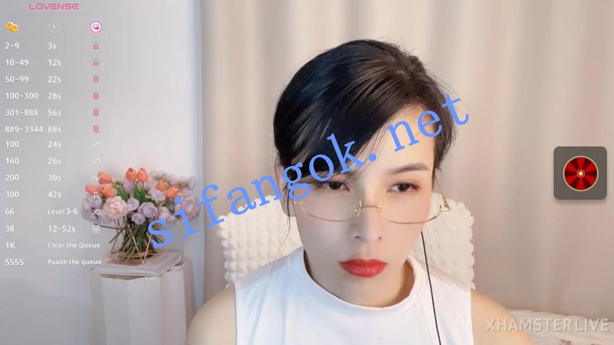 【Jenny-666】美女大厅下直接对着屏幕跳蛋自慰大秀