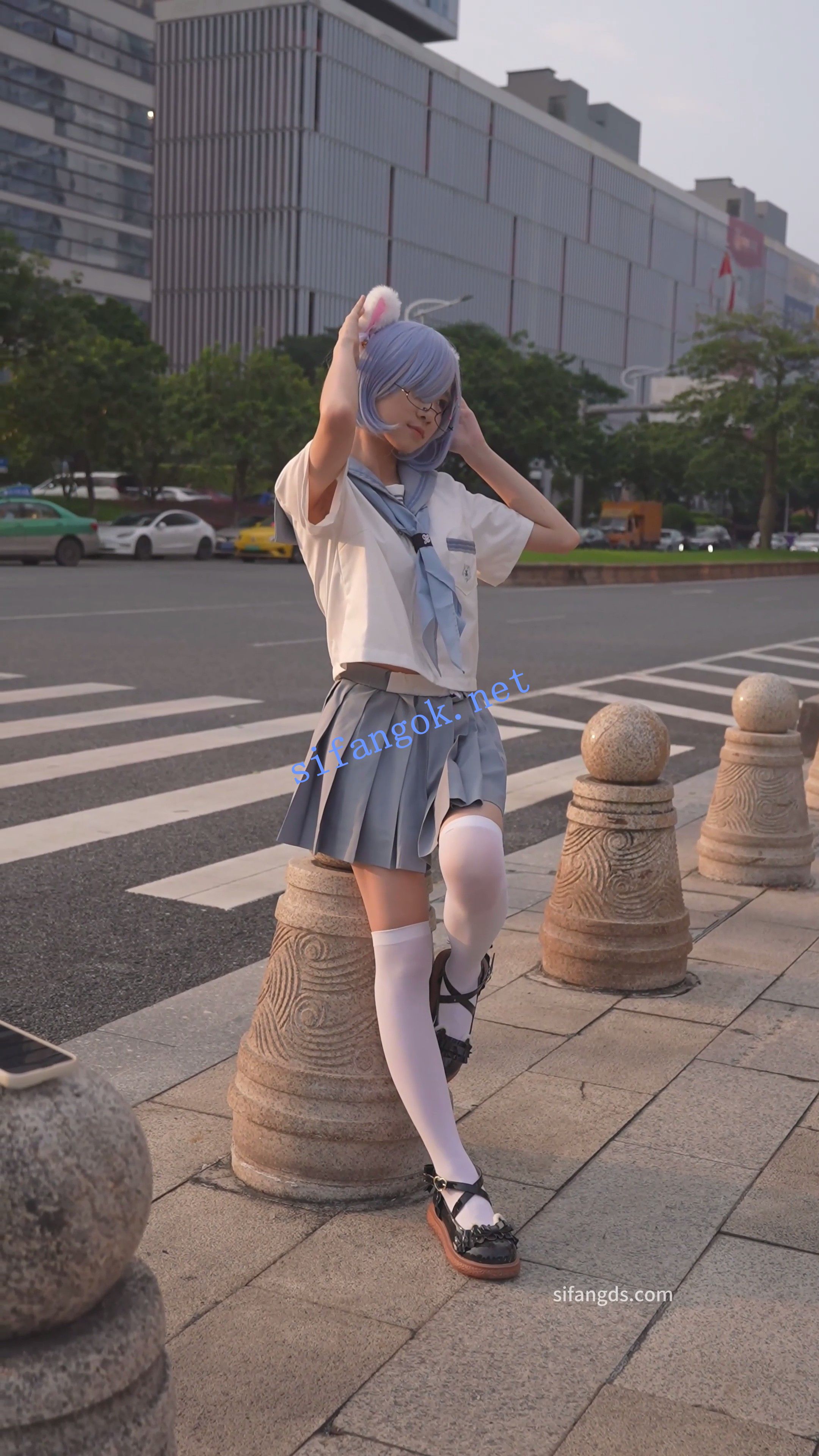 【xxn-344】制服jk蕾姆小姐姐..多次镜头前弯腰透心凉CD