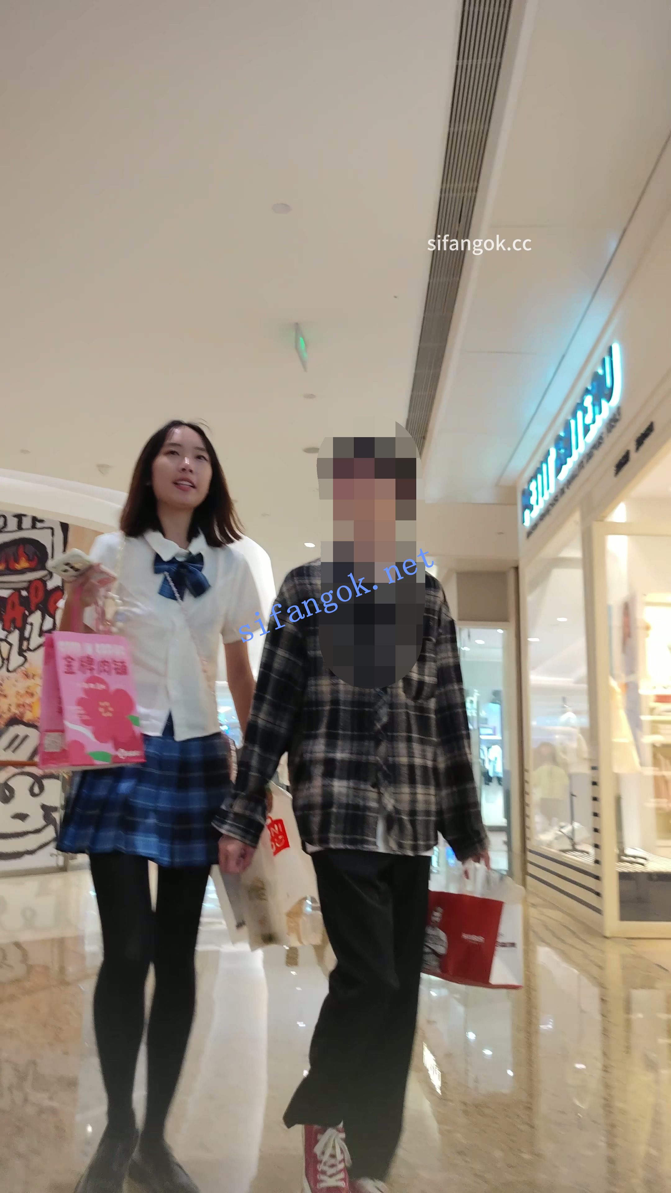 【CSCD】黑丝JK小姐姐和男朋友逛街，白色内内