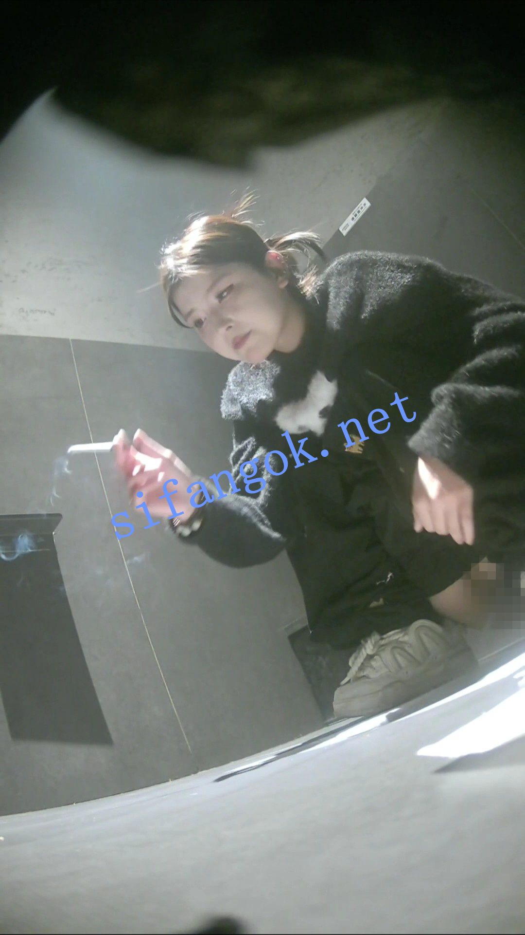 全网首发【酒吧全景厕拍】各种黑丝高跟 美女如云