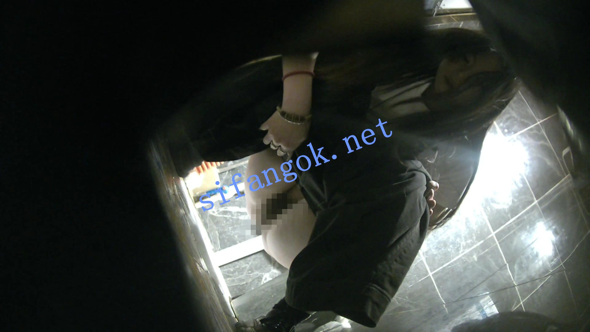 ✅全网首发【酒吧全景厕拍】各种黑丝高跟 美女如云 10