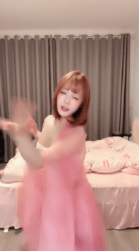 【性感小兔】心动女神! 20小时~顶级裸舞~道具自慰~站着喷!