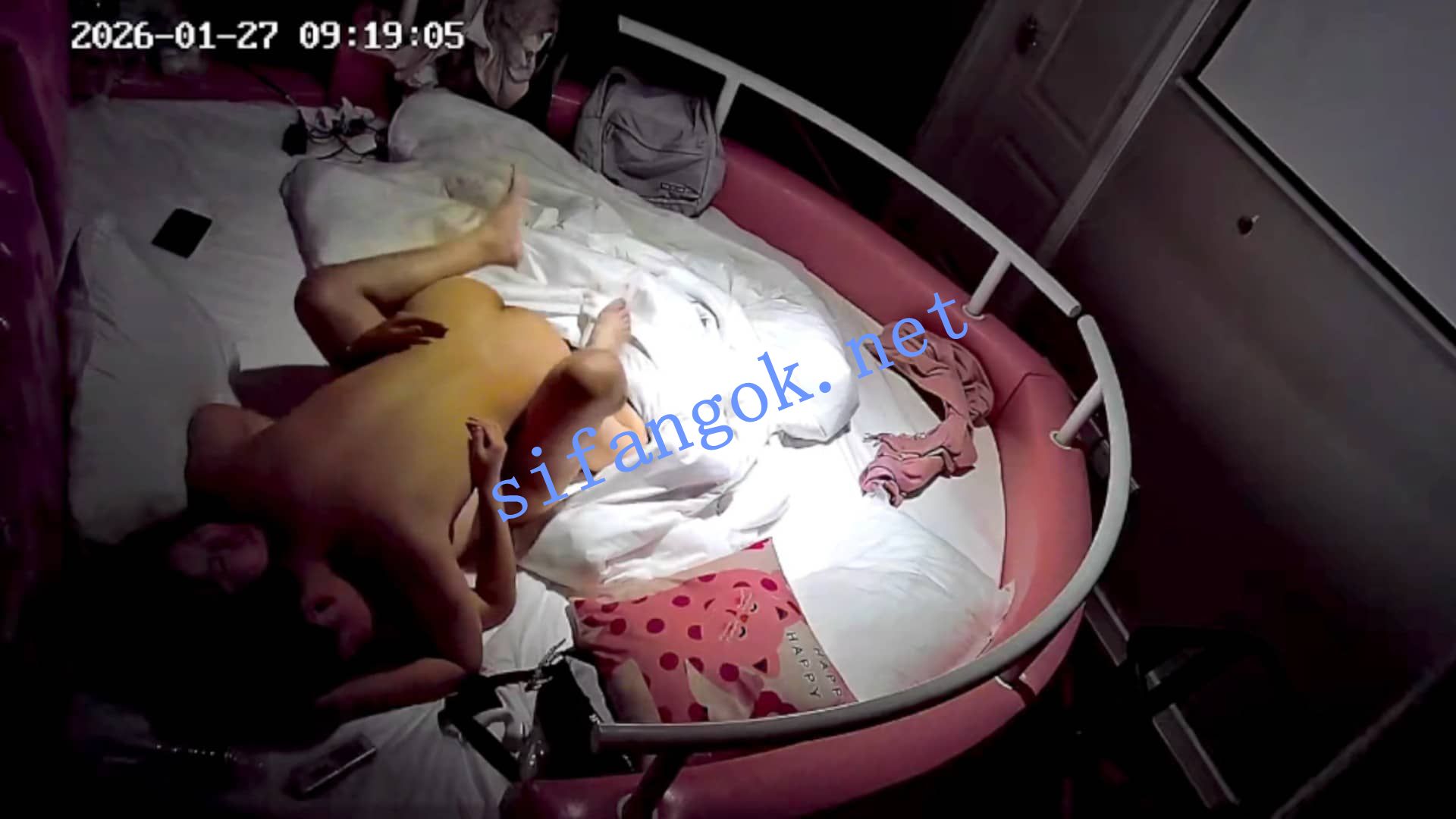 ❤️20260127❤️甜妹小女友被小伙借助电动床的便利疯狂颠簸