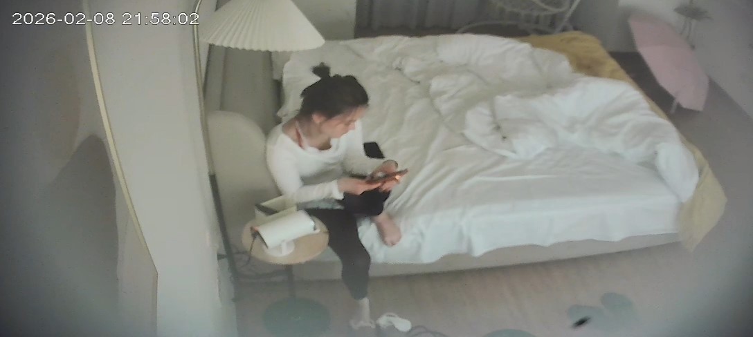 ⏪酒店偷拍⏩红色内衣的骚货少妇出来偷吃