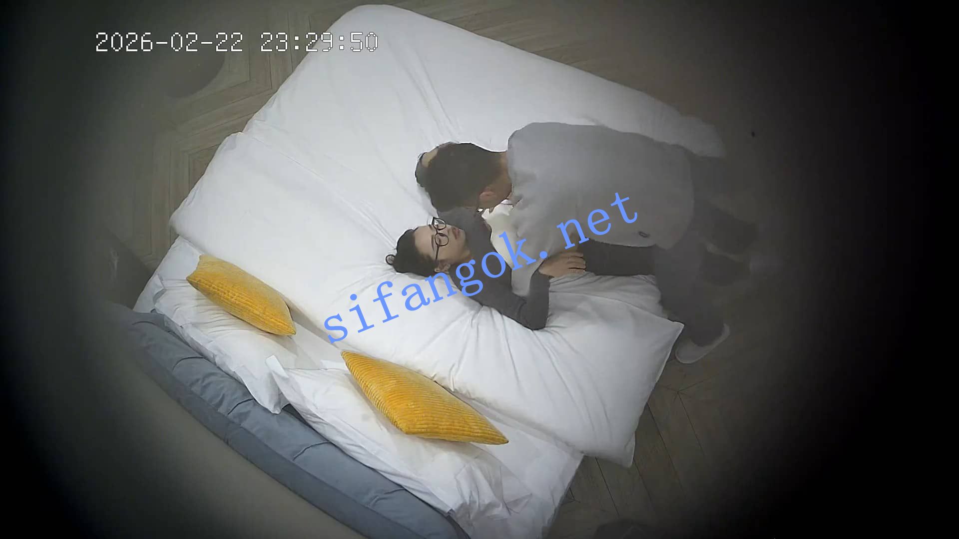 ❤️20260222❤️甜美白皙女友刚进入房间就被推到拽手后入操