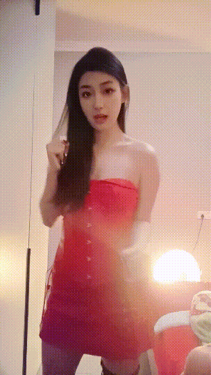 ️极品女神被调教【鸭鸭是个m】深喉口爆~疯狂抠穴~啪啪!!