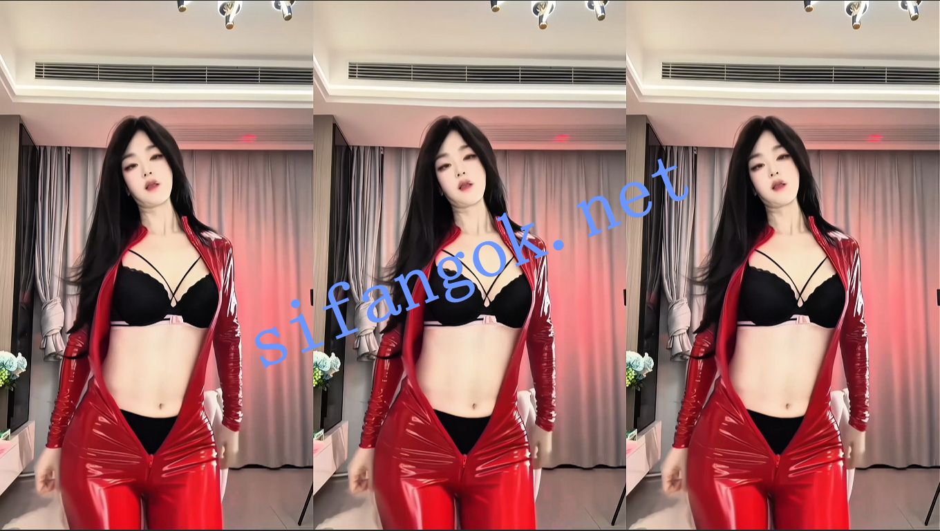 【快手】百变小丸子 皮革女王范，顶胯漏内漏毛