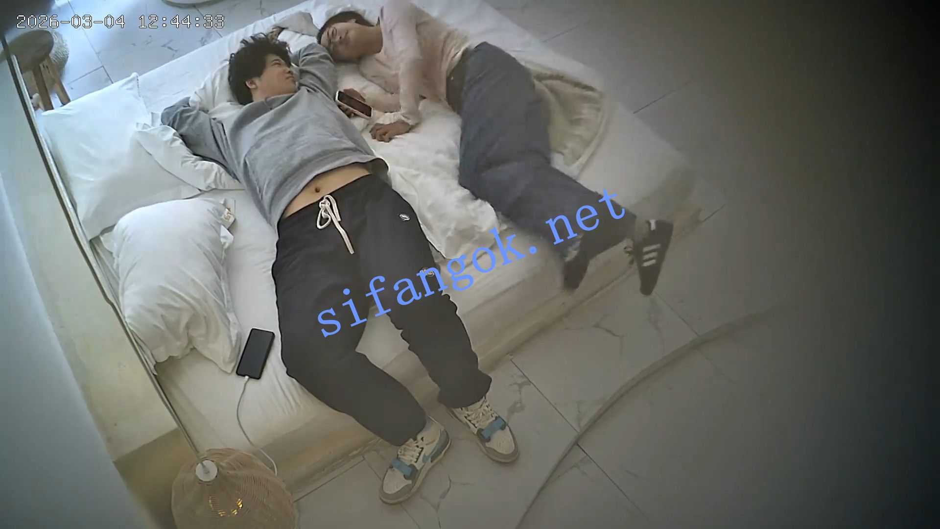 ❤️20260305❤️粉嫩甜妹遇上菜鸡男友内射一场后对着打飞机