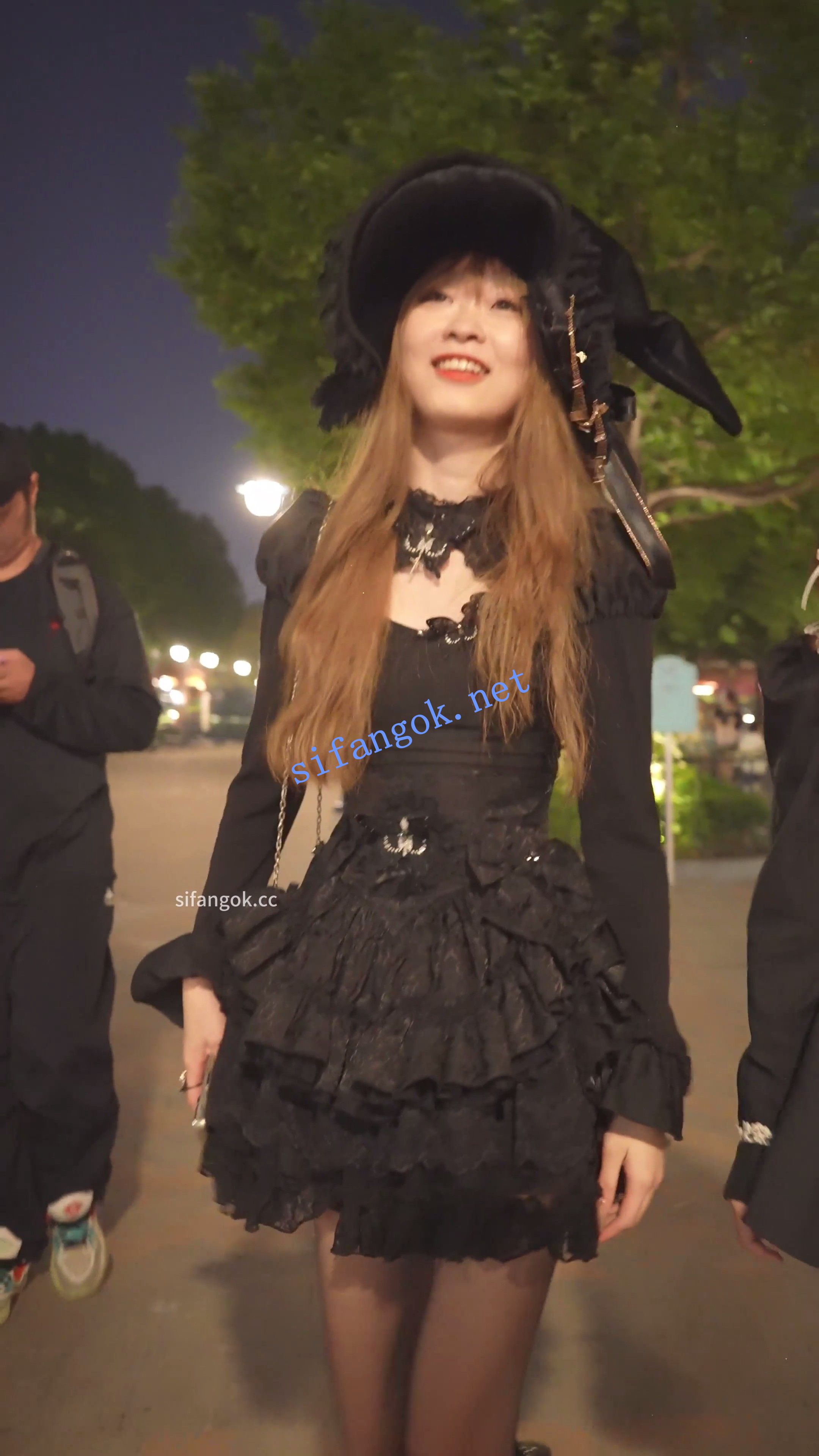 (BC-AA-657)抄底黑丝套装小姐姐逛街..透明蕾丝白内强反差