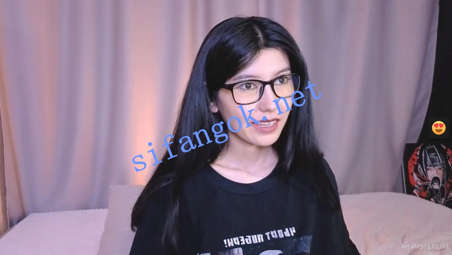 ST新秀，Stripchat【sunarinsun】性感多毛的嫩逼，真想插