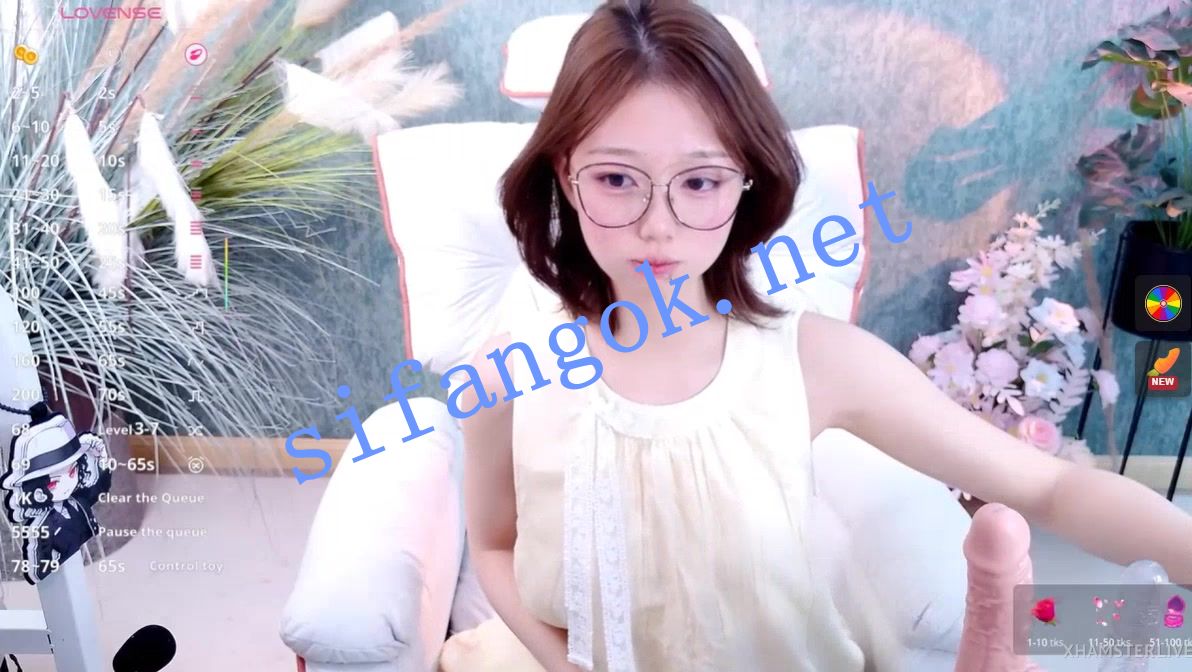 ST新晋短发新秀可爱妹，Stripchat【ZoeLily2026】自慰爆浆