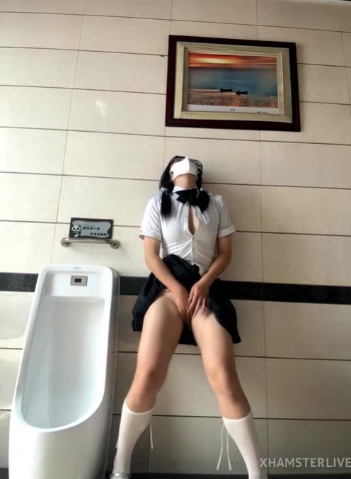 ❤❤❤ST露天，厕所跳蛋自慰喷水，Stripchat！【yingtao-888】