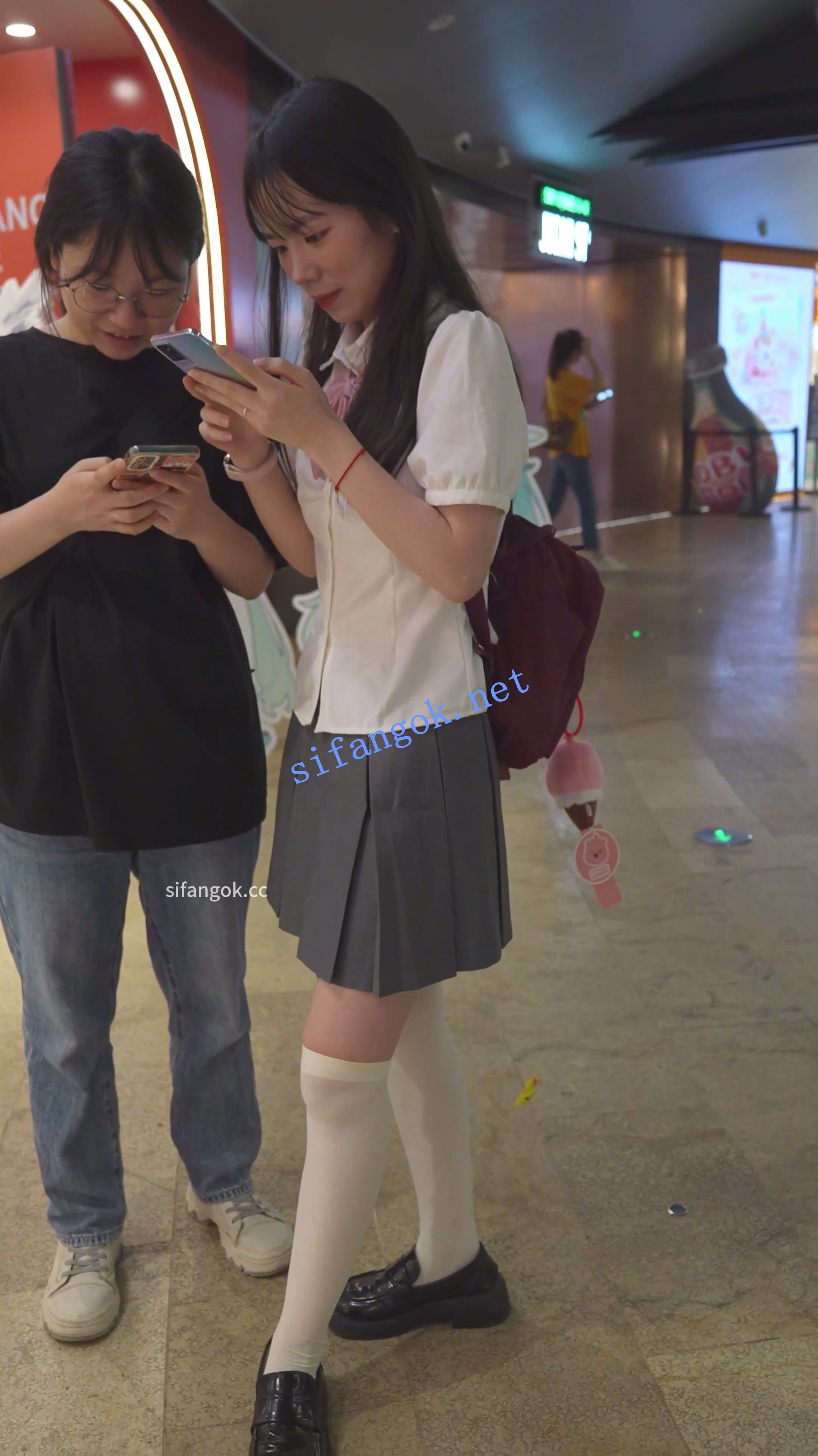 (BC-AA-671)制服jk小学妹周末逛街..可爱粉内夹进屁股缝