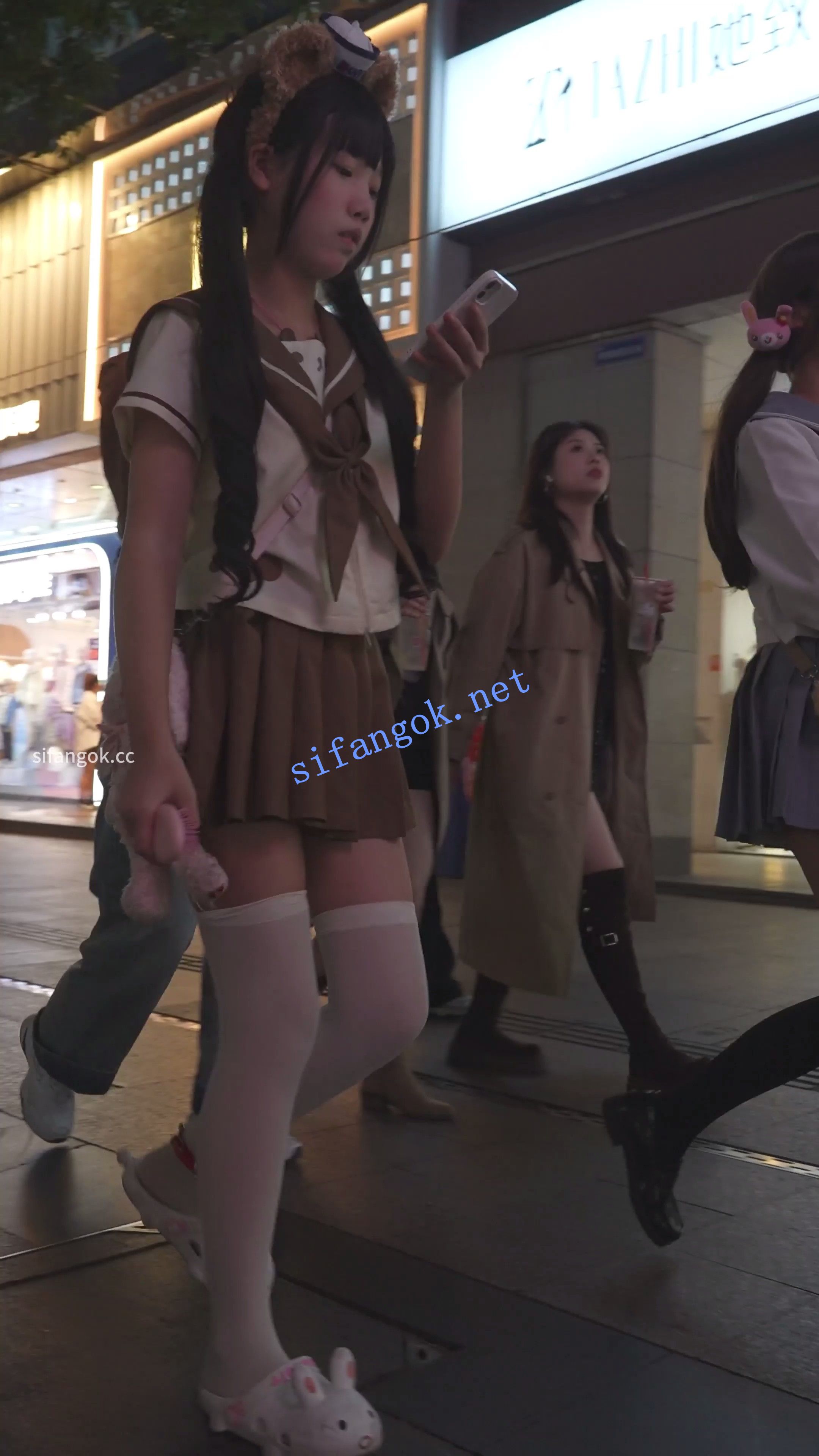 (BC-AA-675)双马尾制服jk小姐姐..蕾丝边粉内扶梯弯腰开灯拍